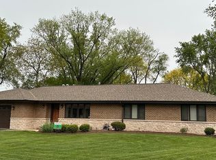 402 Owen Ct, Prospect Heights, IL 60070