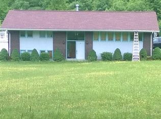 139 Glenn Ave, Jeannette, PA 15644