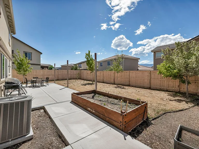 10677 Foxberry Park Dr — Photo 80