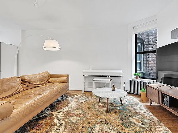 3rd image of 169 E 102nd St APT 5C