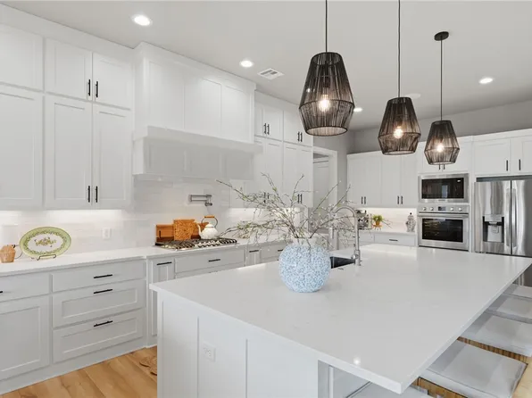 3507 SW Starburst Ave, Bentonville, AR 72713