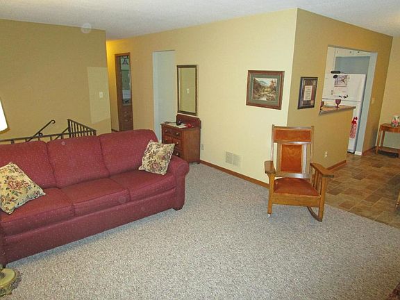 3rd image of 1530 Waterloo Ave