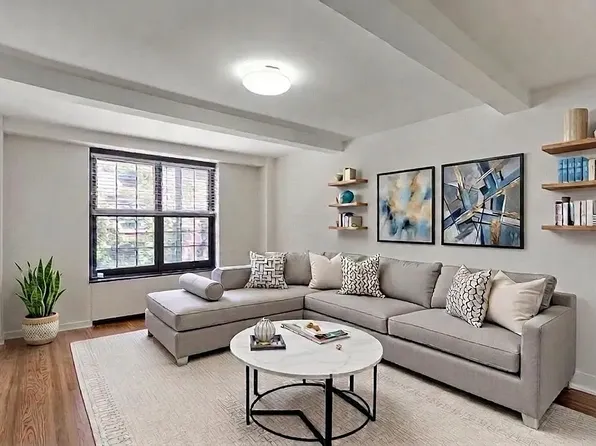 420 W 24th St APT 10A, New York, NY 10011