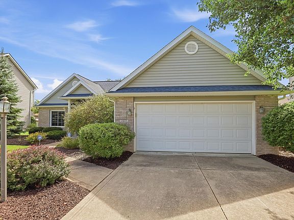 2nd image of 2617 Sugar Tree Dr