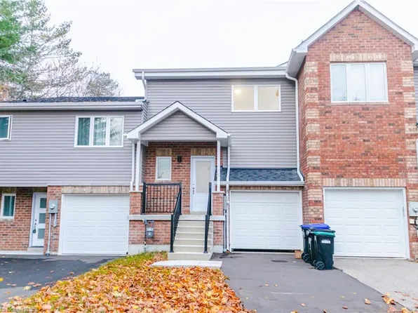 29 Parkside Cres, Essa, ON L0M 1B3