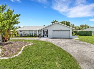 3916 SE 10th Ave, Cape Coral, FL 33904