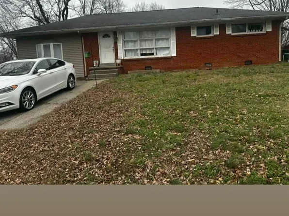 719 Crabapple Dr, Calvert City, KY 42029