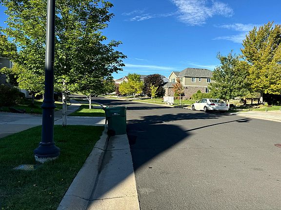 4th image of 26159 E Davies Dr