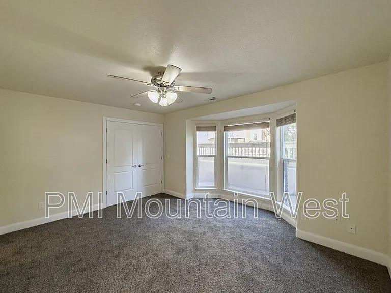 2779 W 5525 S #E-25 — Photo 4