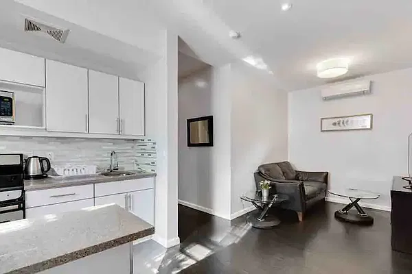 Rented by Oxford Property Group | media 5