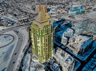 17 Barberry Pl #1615, Toronto, ON M2K 3E2