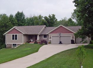3427 Woodland Trl, Allegan, MI 49010