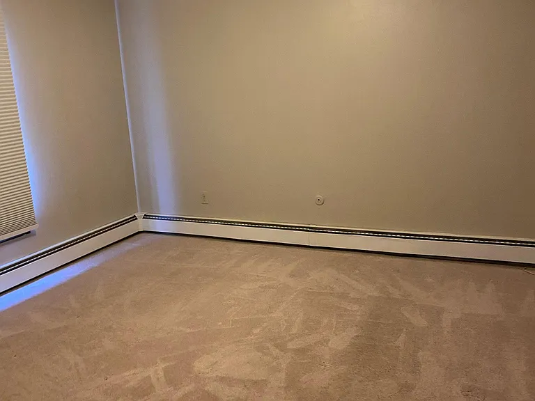 4460 S Poplar St #102 — Photo 8