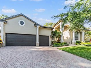 1824 Oak Ridge Rd, Safety Harbor, FL 34695