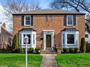 4918 Coyle Ave, Skokie, IL 60077