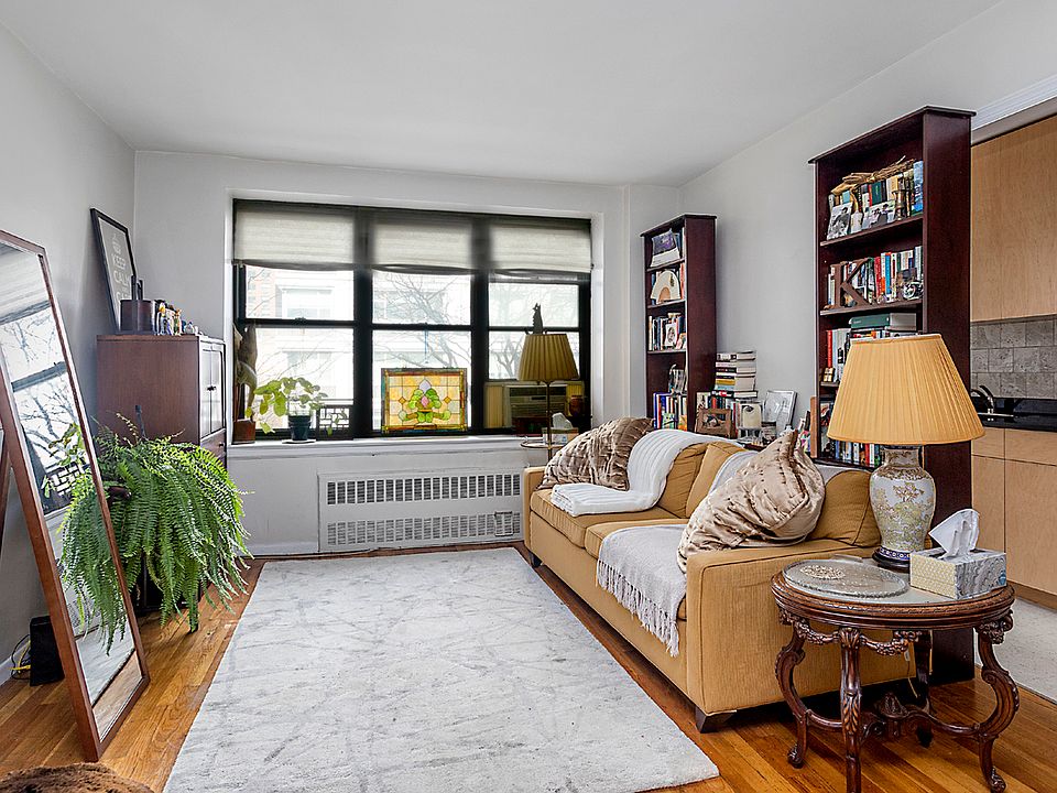 1st image of 208 E 70th St APT 3B