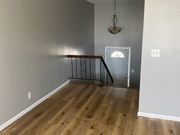 2nd image of 4925 S 98th Avenue Cir