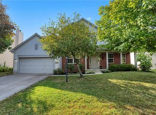 11823 Stepping Stone Dr, Fishers, IN 46037