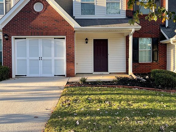 Front view of the Townhome