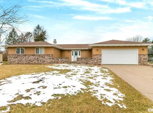 3918 172nd St N, East Moline, IL 61244