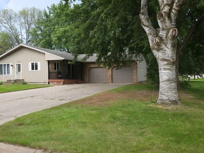 511 Sunrise Ave, Sanborn, IA, 51248