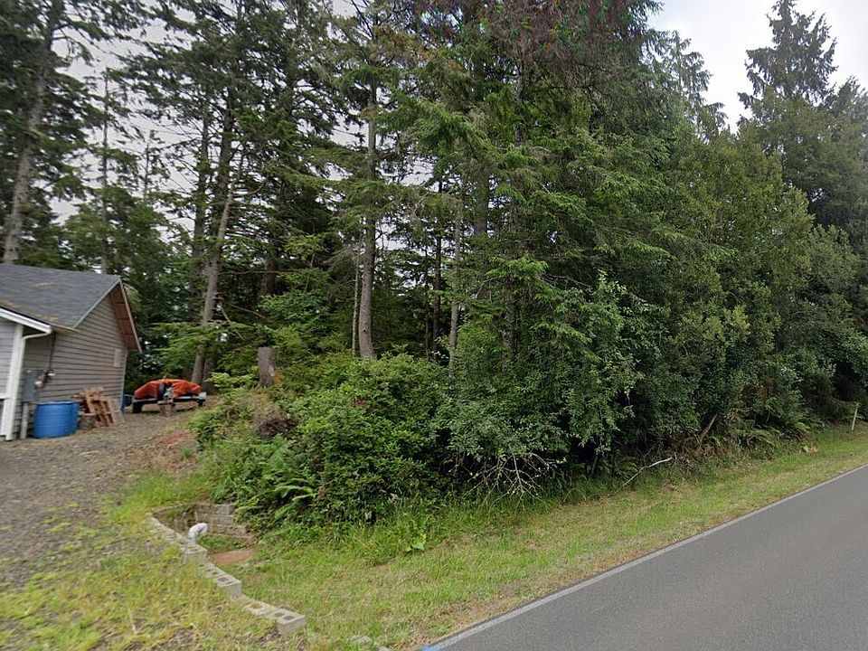 2nd image of 214 Duck Lake Drive SE