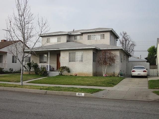 2nd image of 801 E Norwood Pl