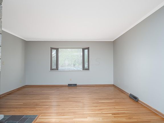 4th image of 2534 Northwest Blvd