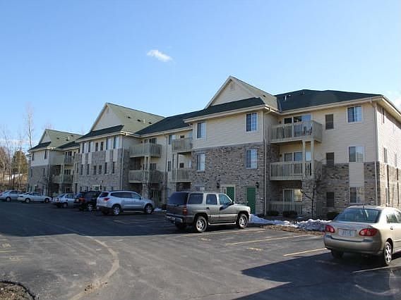 1st image of 530 Windstone Dr