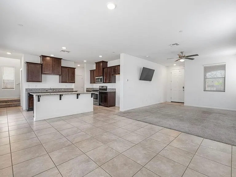641 S Laguna St — Photo 5