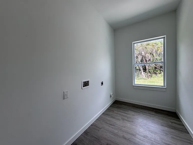 1223 Koltenborn Rd — Photo 23