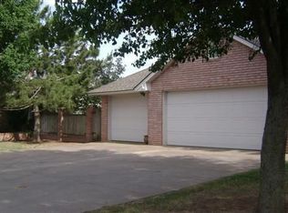 2200 Peach Ave, Weatherford, OK 73096
