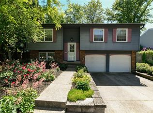 494 Cranberry Ln, Wadsworth, OH 44281