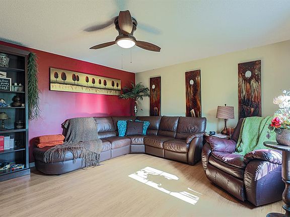 3rd image of 4339 Joy Dr