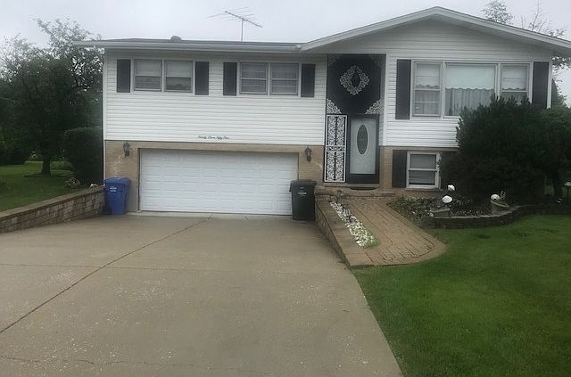 1st image of 9351 Clancy Dr