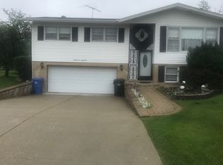 9351 Clancy Dr, Des Plaines, IL 60016