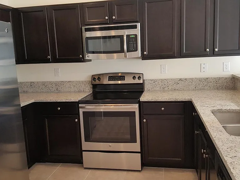15084 SW 113th Ter — Photo 1
