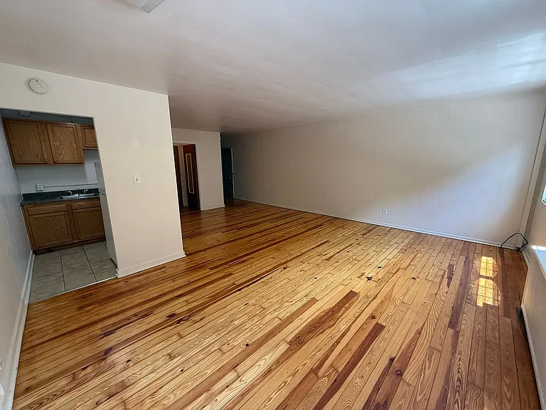 5424 Fifth Ave — Photo 58