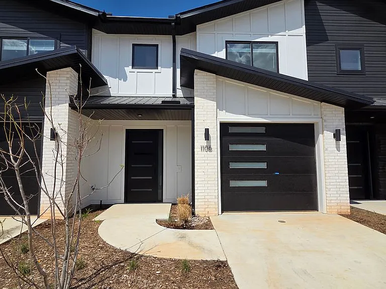 1106 Emilia Ave — Photo 1