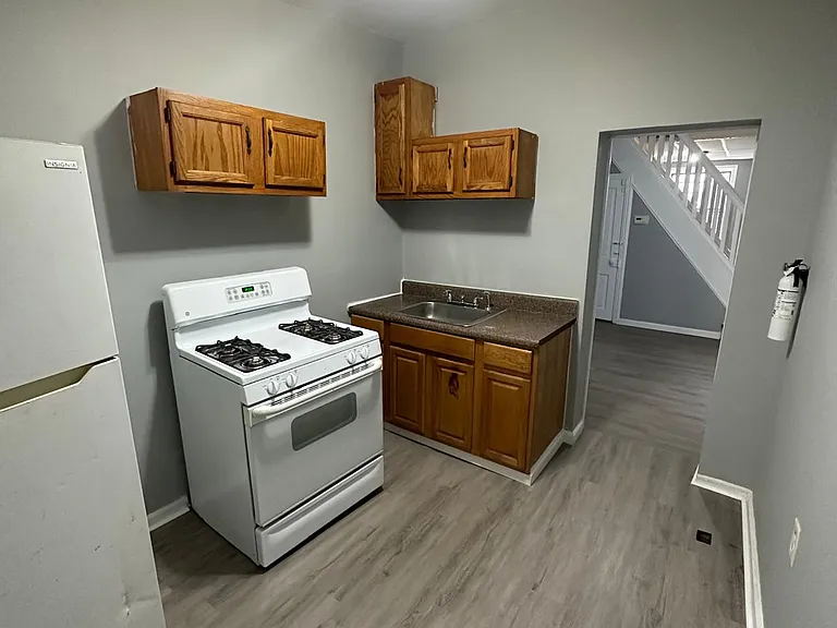 828 Ramona Gonzalez St — Photo 6