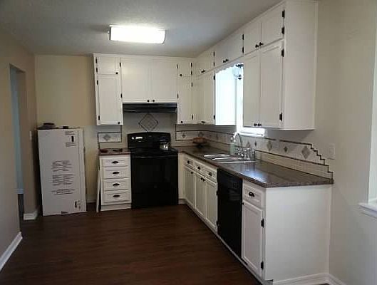 4th image of 903 S Archer St