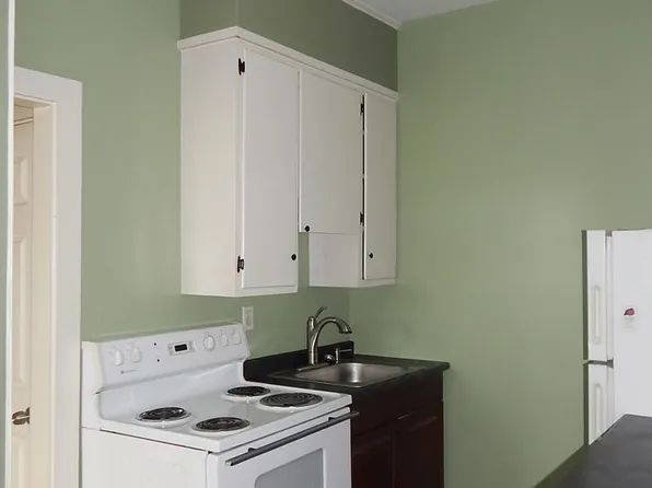 78 Essex Street, 78 Essex St APT 1, Bangor, ME 04401