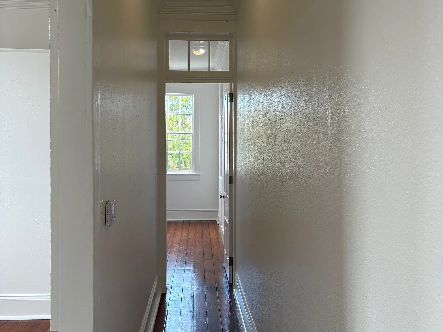 2 bed, 1100 sqft, $2,050 — Photo 4