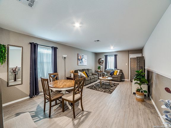 4th image of 7623 Parish
