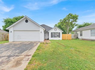 2385 Bering Pl, Springdale, AR 72764