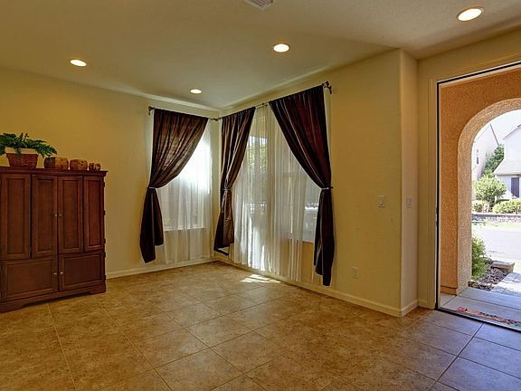 4th image of 3168 Ardley Dr