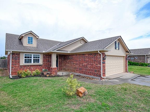 2nd image of 3523 Bergen Peak Dr
