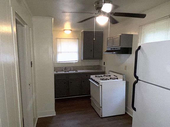 3rd image of 909 Bina St #C