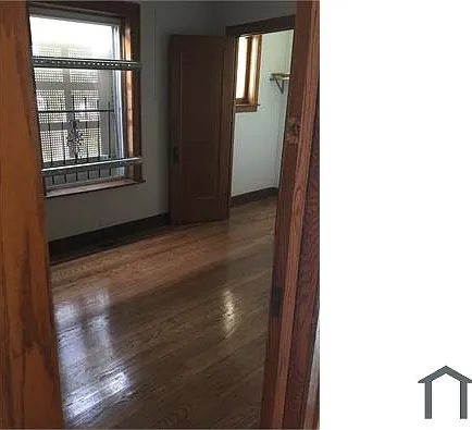 3 bed, $2,300 — Photo 1