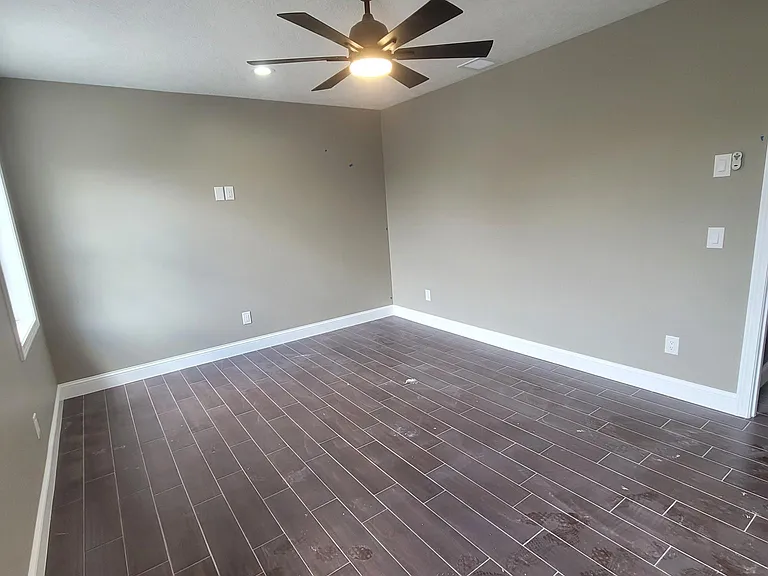 3010 Maple St — Photo 10